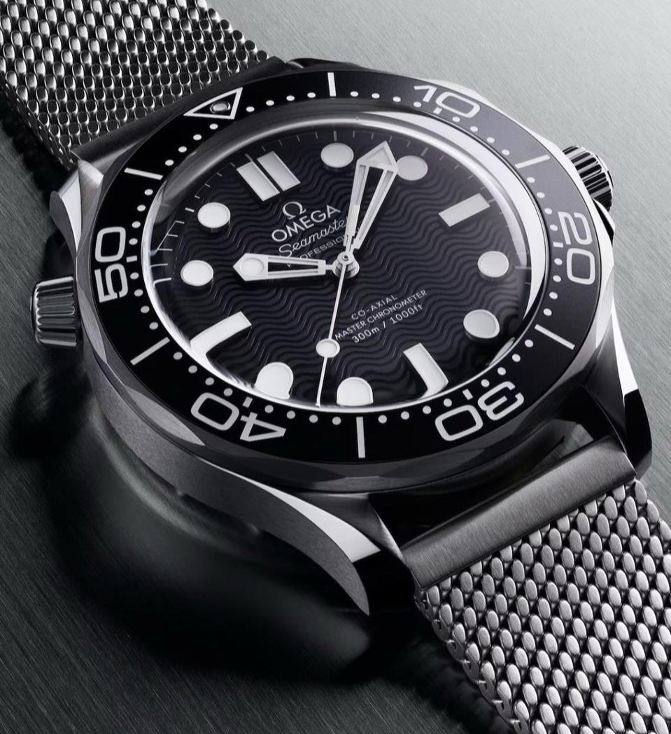 오메가 씨마스터 다이버 300 논데이트 블랙
