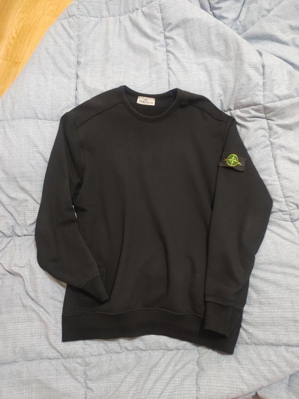 스톤아일랜드 맨투맨 105사이즈