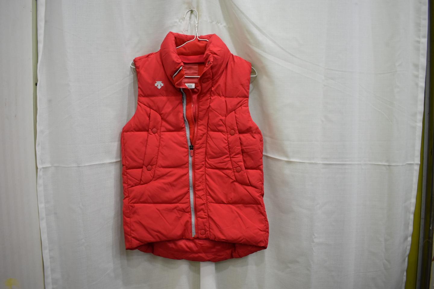 데상트 여성 패딩조끼 85