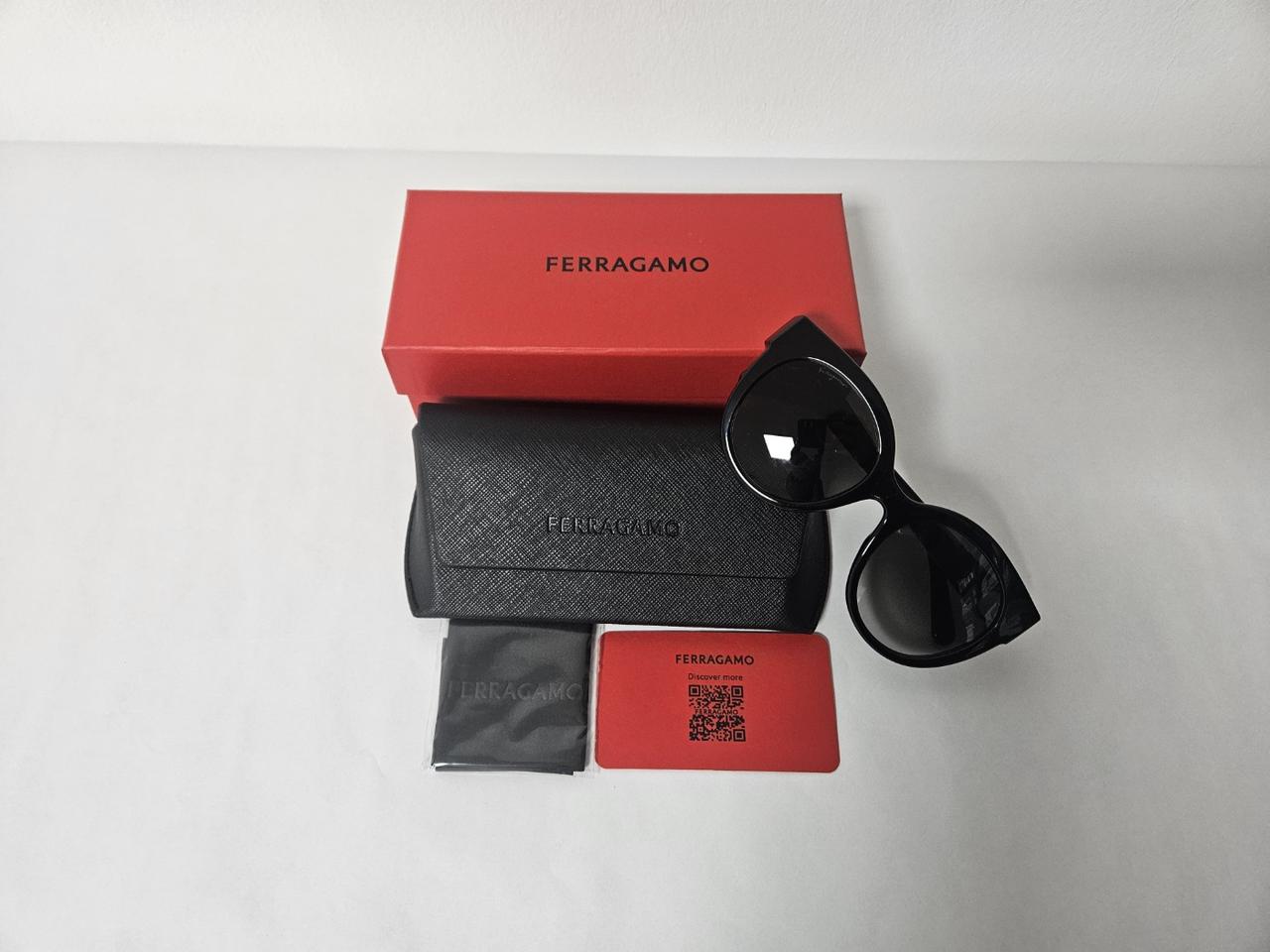 페레가모 명품 여성용 캣츠 선글라스[정품]