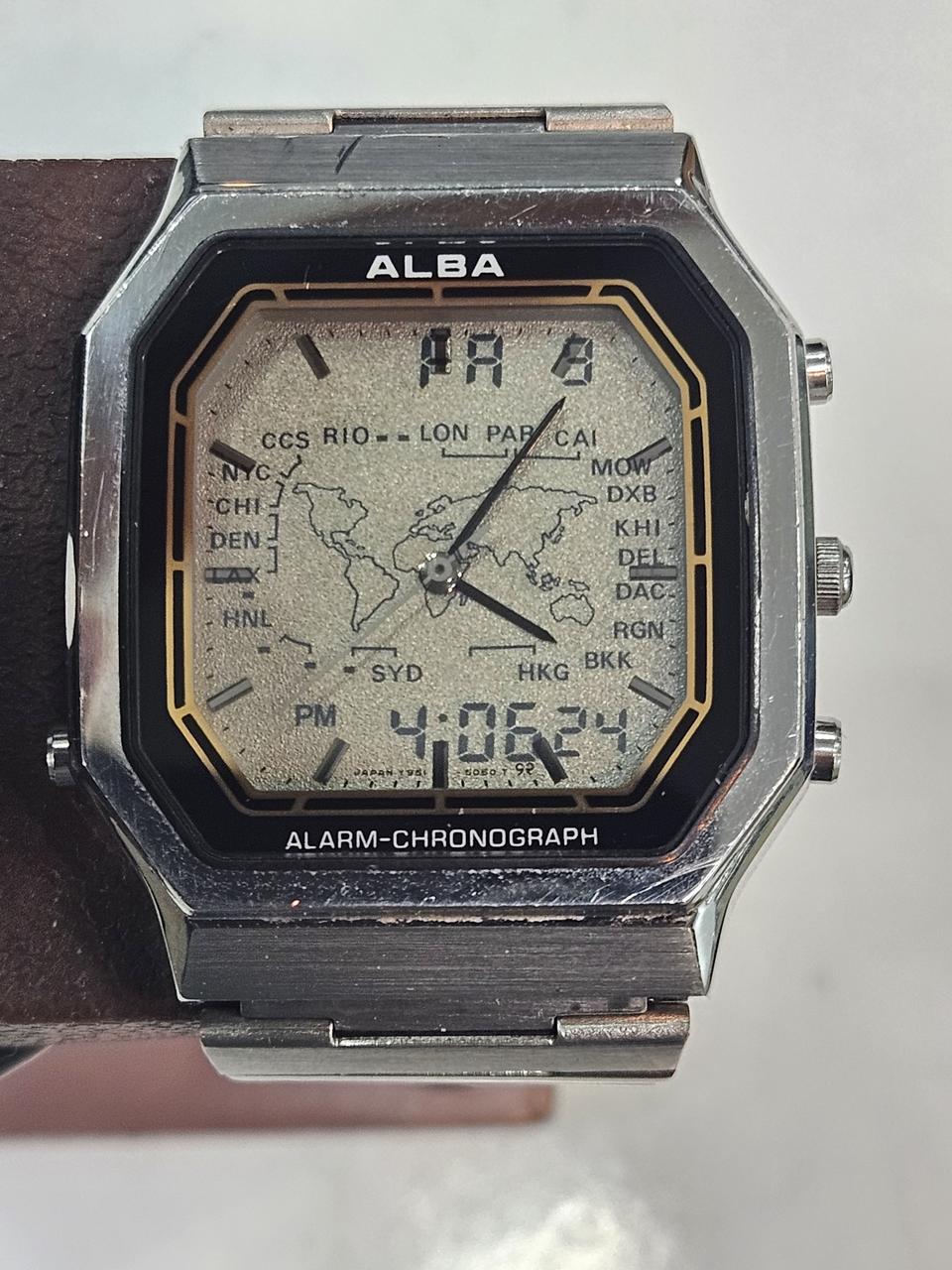 세이코 ALBA 이중 LED 월드타임 시계