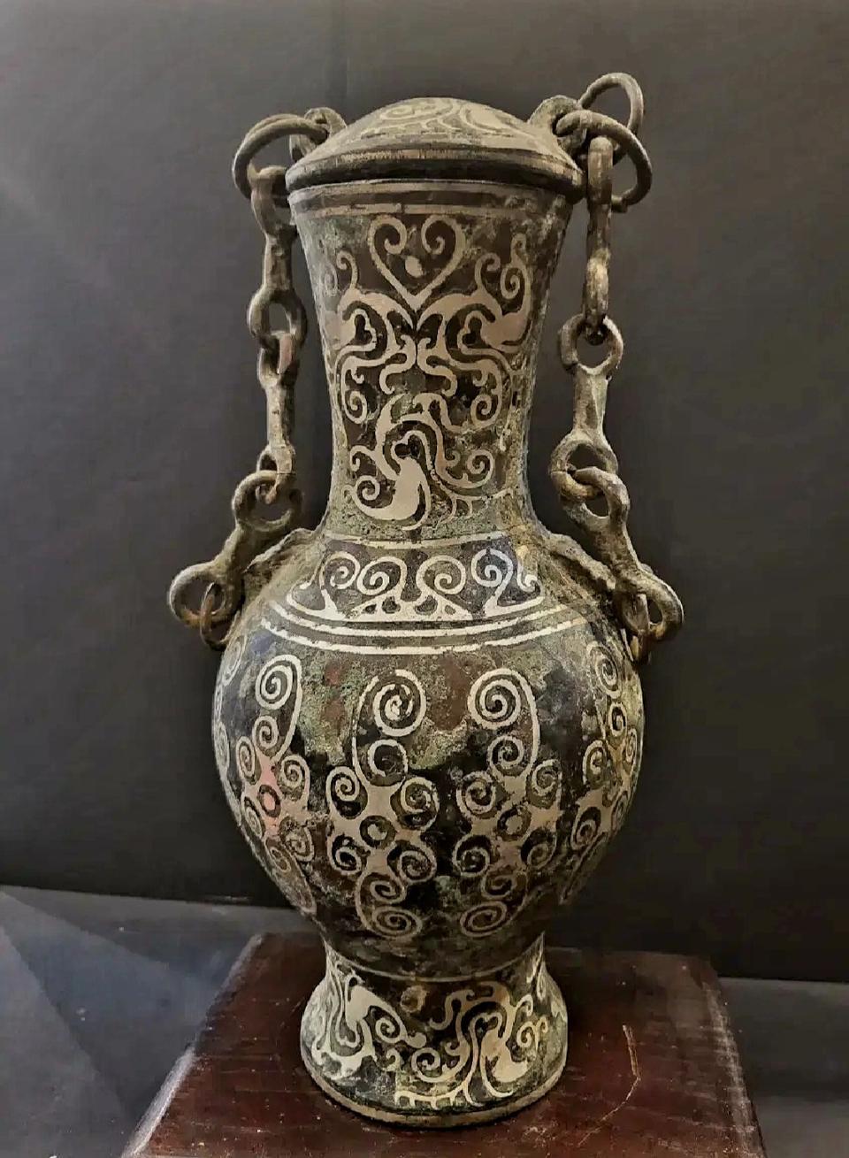 청동기 은상감 유개병