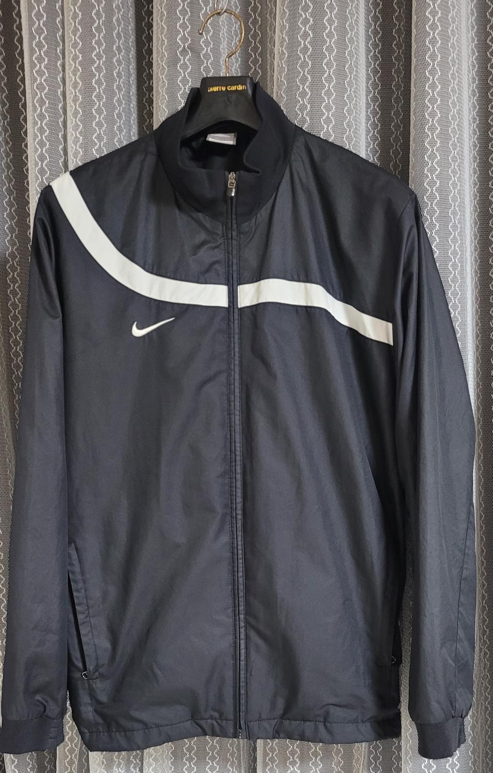 나이키 바람막이100
