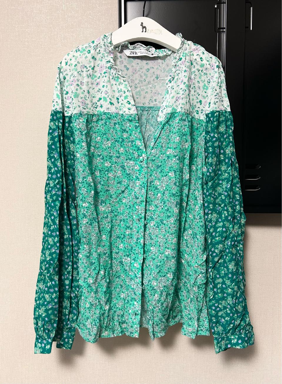 자라 초록 시폰 플라워 블라우스(xs)