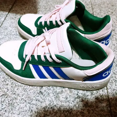 [아디다스] 245사이즈- 스니커즈화 남녀공용 운동화 칼라 편안한 신발