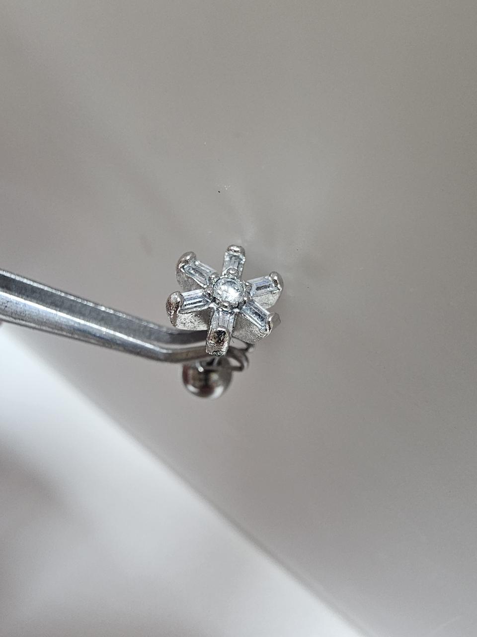 (새상품) 눈꽃 큐빅 피어싱