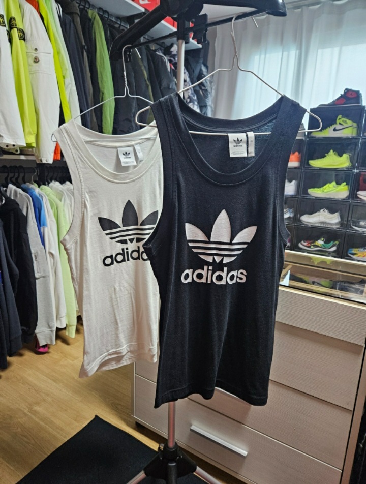 아디다스 빅로고 민소매 블랙&화이트 2벌 (남녀공용)