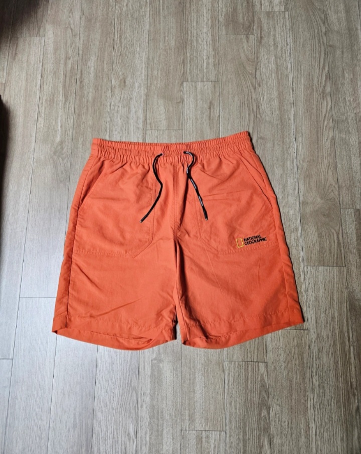 내셔널지오그래픽 반바지 정품(남녀공용) 사이즈 M