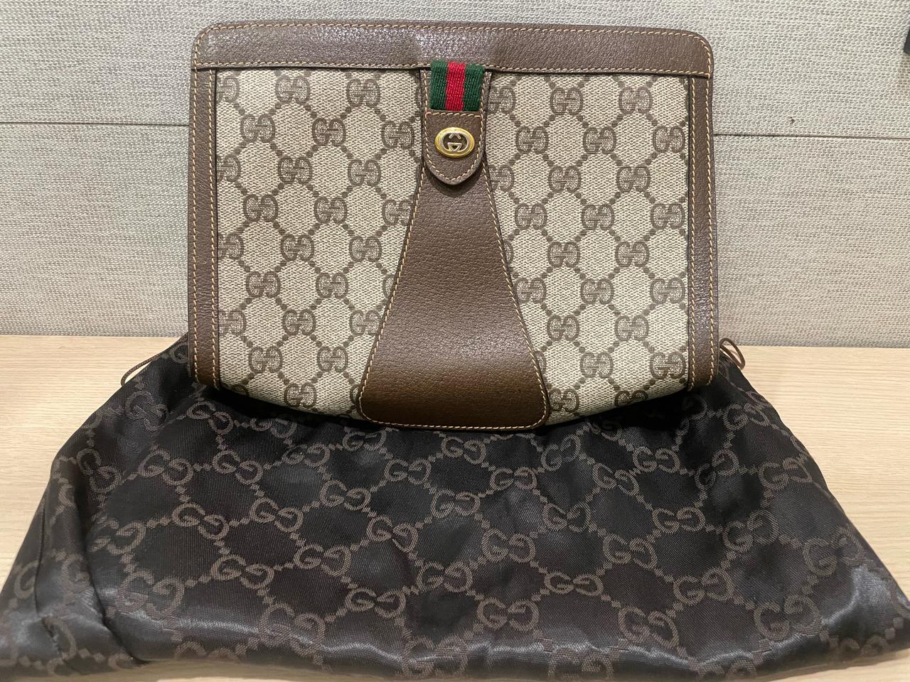 구찌 GG 패턴 클러치백 중고 정품