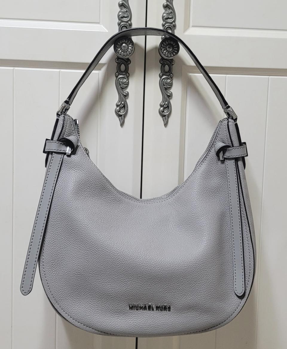 마이클코어스 그레이 호보백