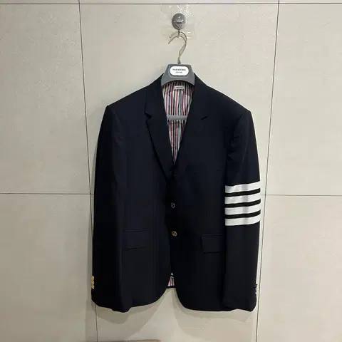 [ 새상품급 / 3size ] 톰브라운 사선완장 금장 블레이저