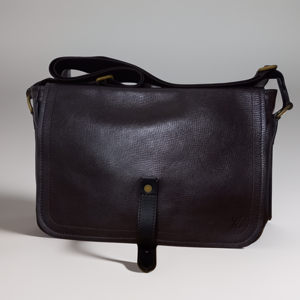 정품 루이비통 오마하 M92994 브라운 크로스백 서류가방