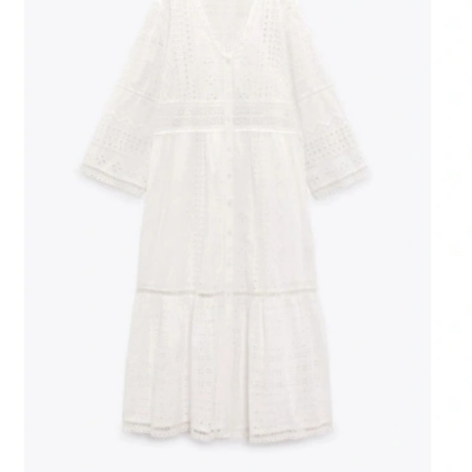 [새상품] 자라 화이트 반팔 펀칭 원피스 