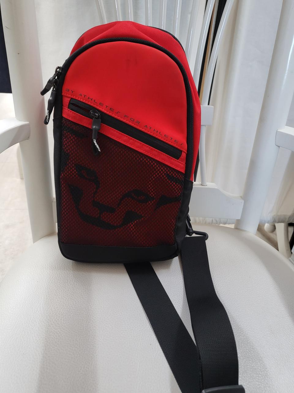 다이나핏 슬링백 신품급