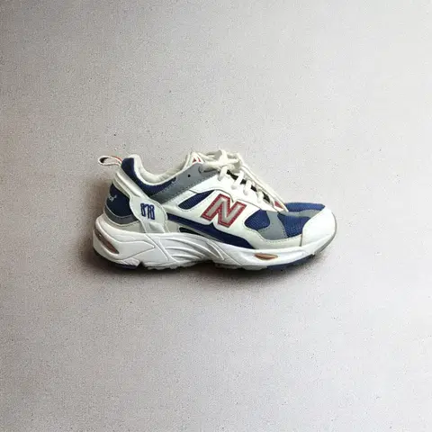뉴발란스 878 스니커즈 220