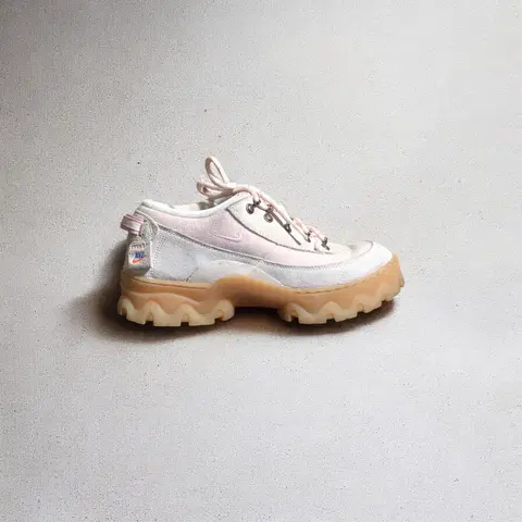 나이키 라하르 로우 트레킹화 260