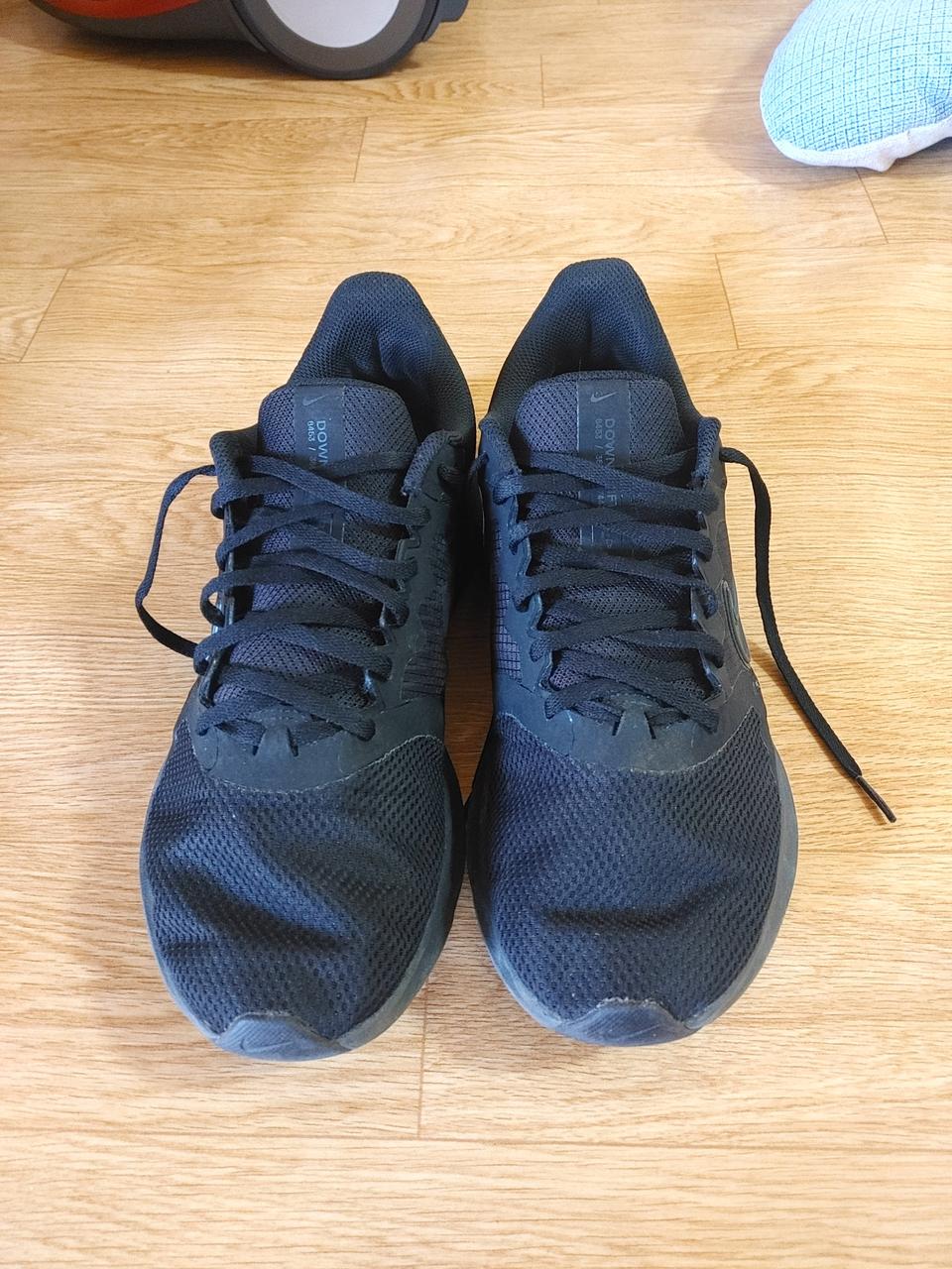 나이키 런닝화280사이즈