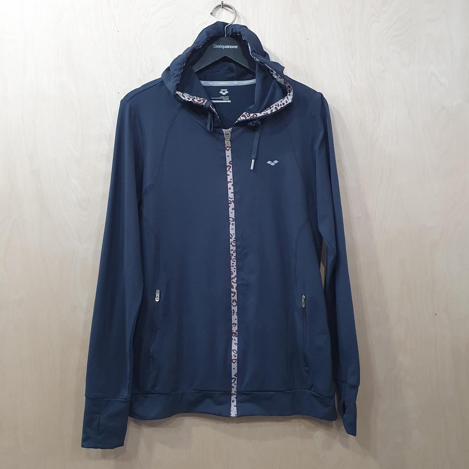 아레나 트레이닝복 L