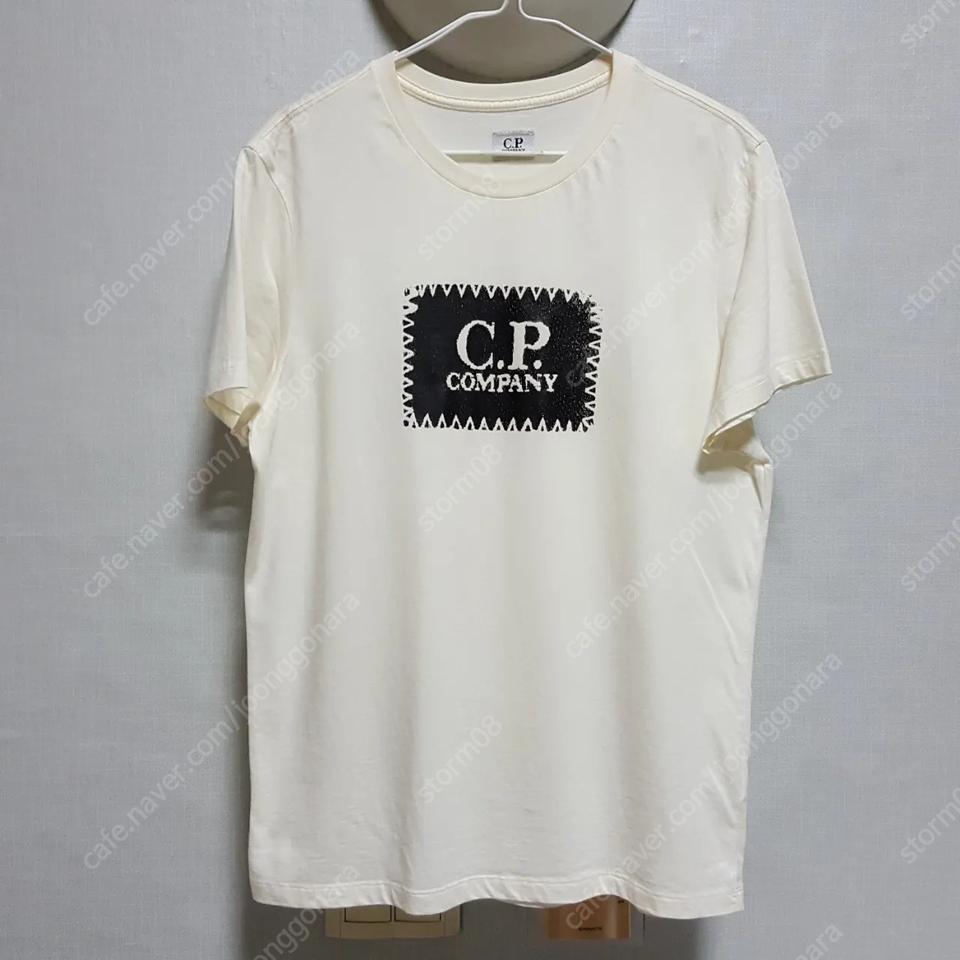 정품 cp컴퍼니 반팔티셔츠 몽클레어 스톤아일랜드 오프화이트 발렌시아가