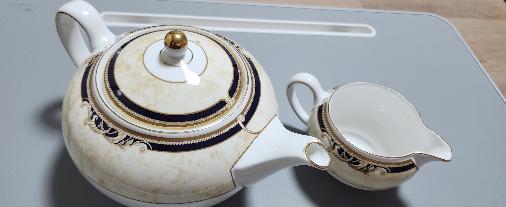 웨지우드 코누코피아 티팟 라지