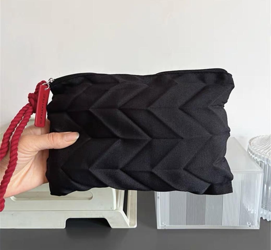 슈에무라 블랙 파우치 새상품