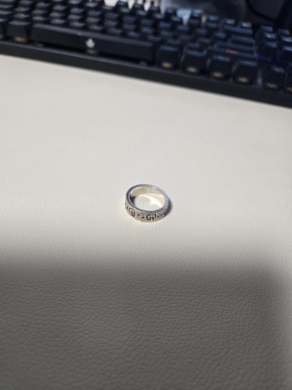 구찌 반지 16호 팝니다
