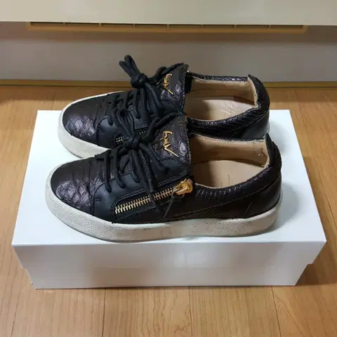 쥬세페자노티 메이런던 스니커즈 35사이즈 225 230 명품 여성운동화