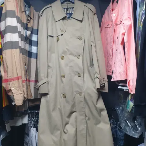 버버리 캐리오버 트렌치코트