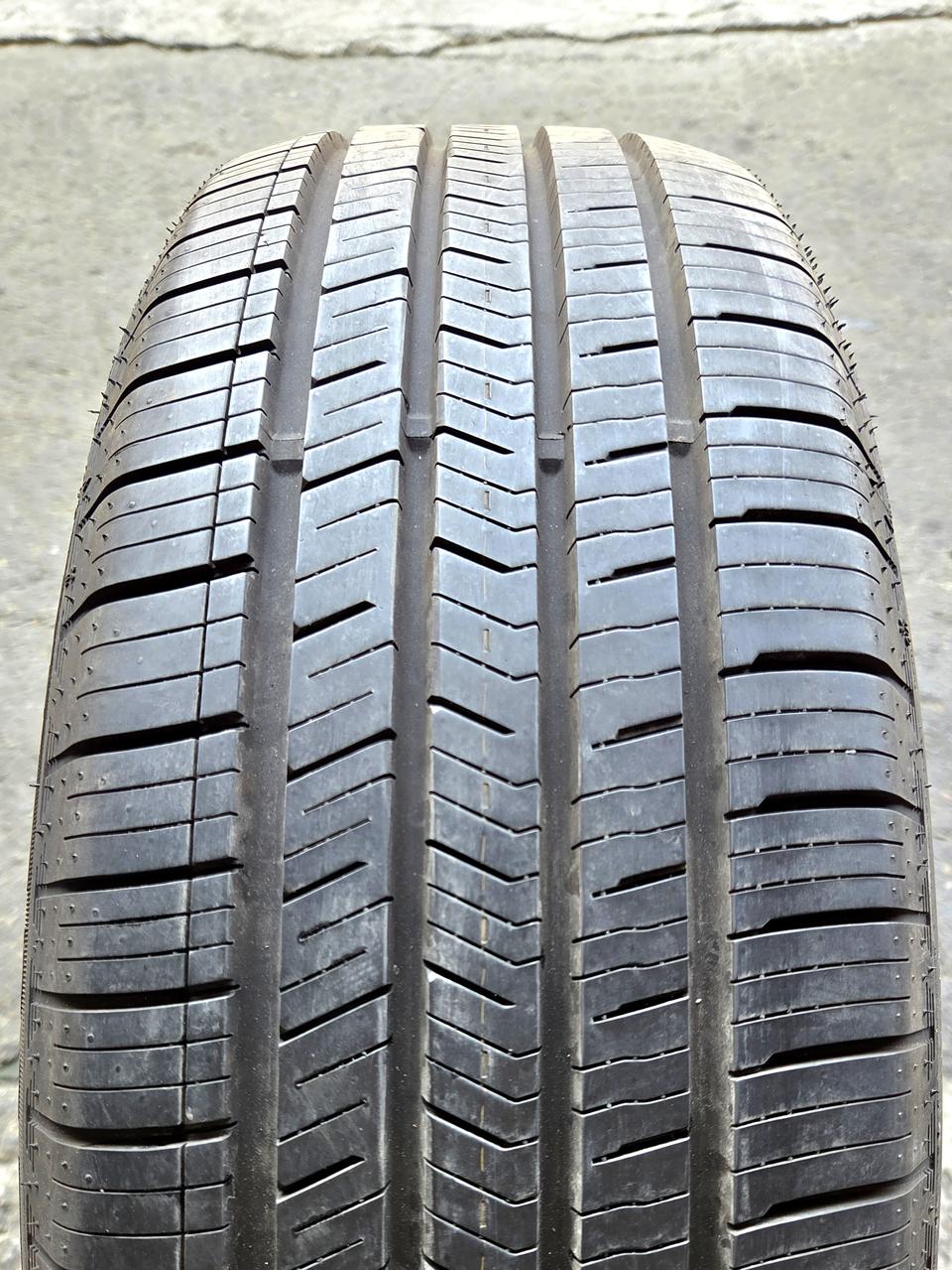 2056516 205 65 16 넥센 엔페라 슈프림 신품급 타이어 팝니다