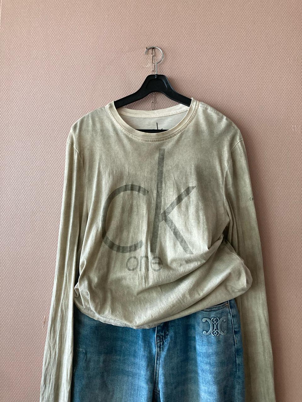 캘빈클라인 라운드 티