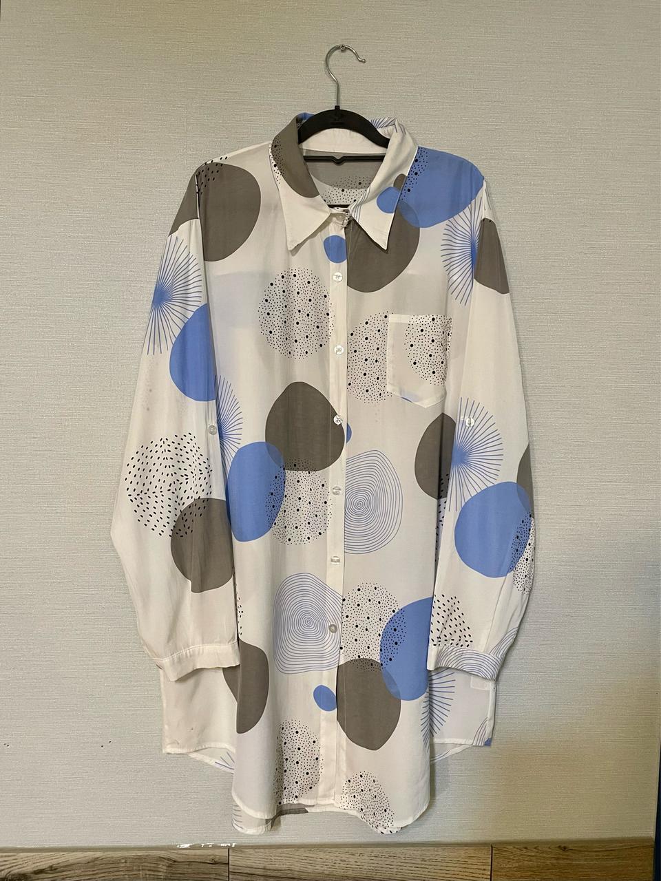 화이트 패턴 롱셔츠 블라우스