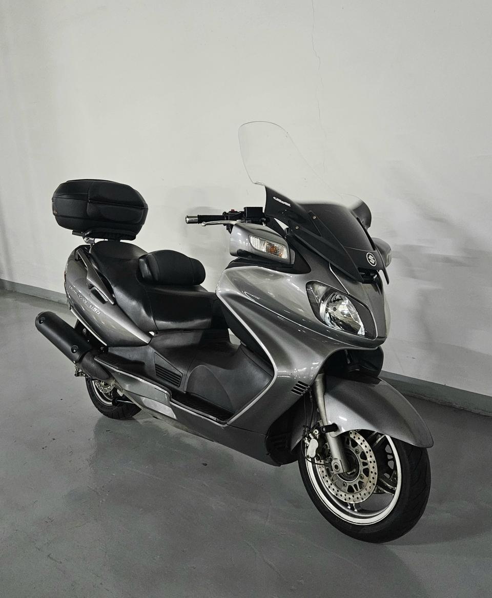 스즈키 명차 버그만 650 판매합니다