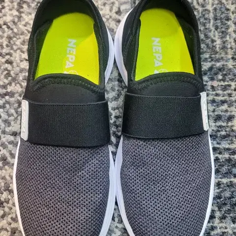 네파 슬립온 230