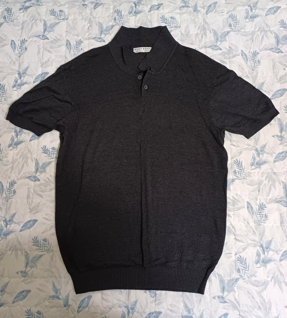 [더스트그레이] 플러스라인 니트 카라 하프 스웨터