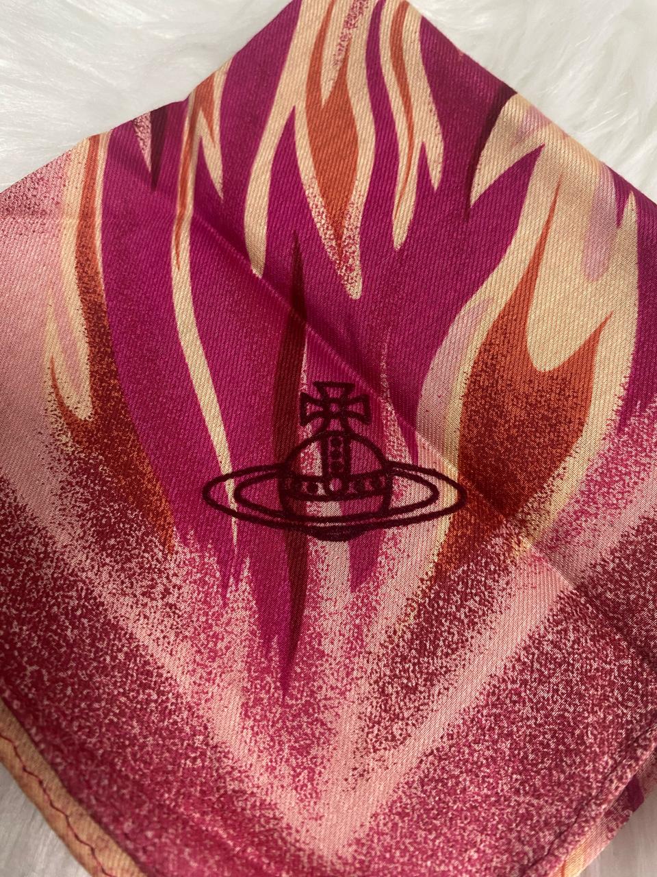 비비안 웨스트우드 손수건