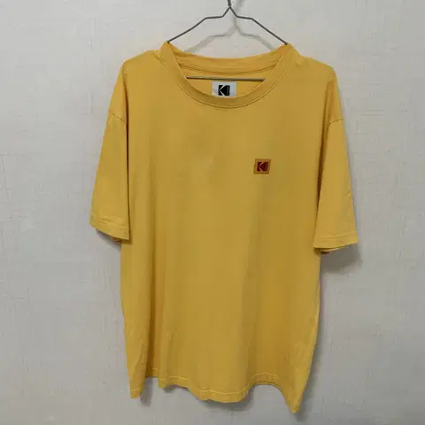 코닥 반팔 티셔츠 옐로우 XL 105 21ss 신상