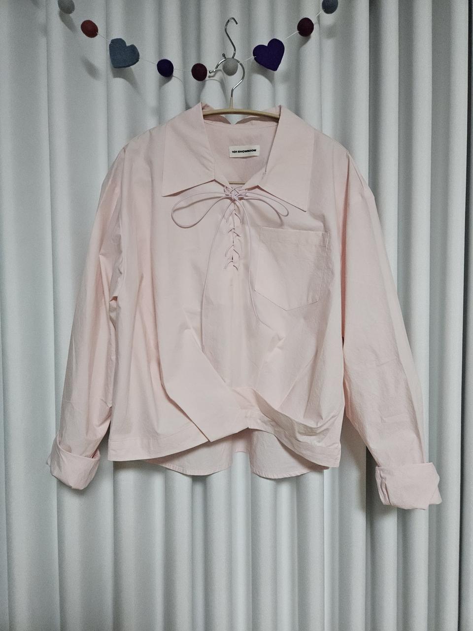 (새상품)101쇼룸  블라우스