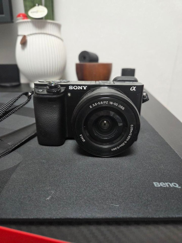 소니 a6000 미러리스 카메라 촬영컷수 563컷