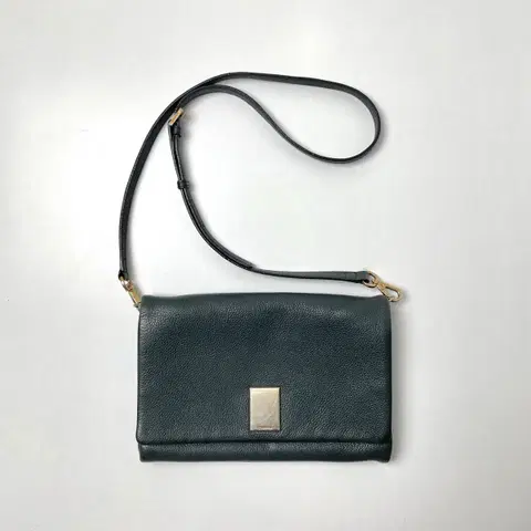 [택포] 쿠론 재키 레더 크로스백 다크그린