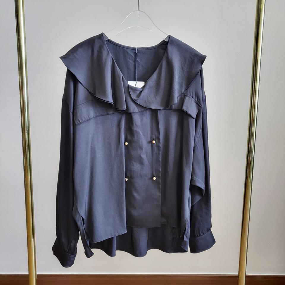 보브   프릴 블라우스  판매합니다