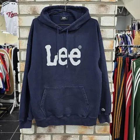 111. Lee 후드티