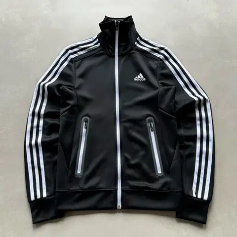 [S]아디다스 클래식 블랙 트랙탑 져지