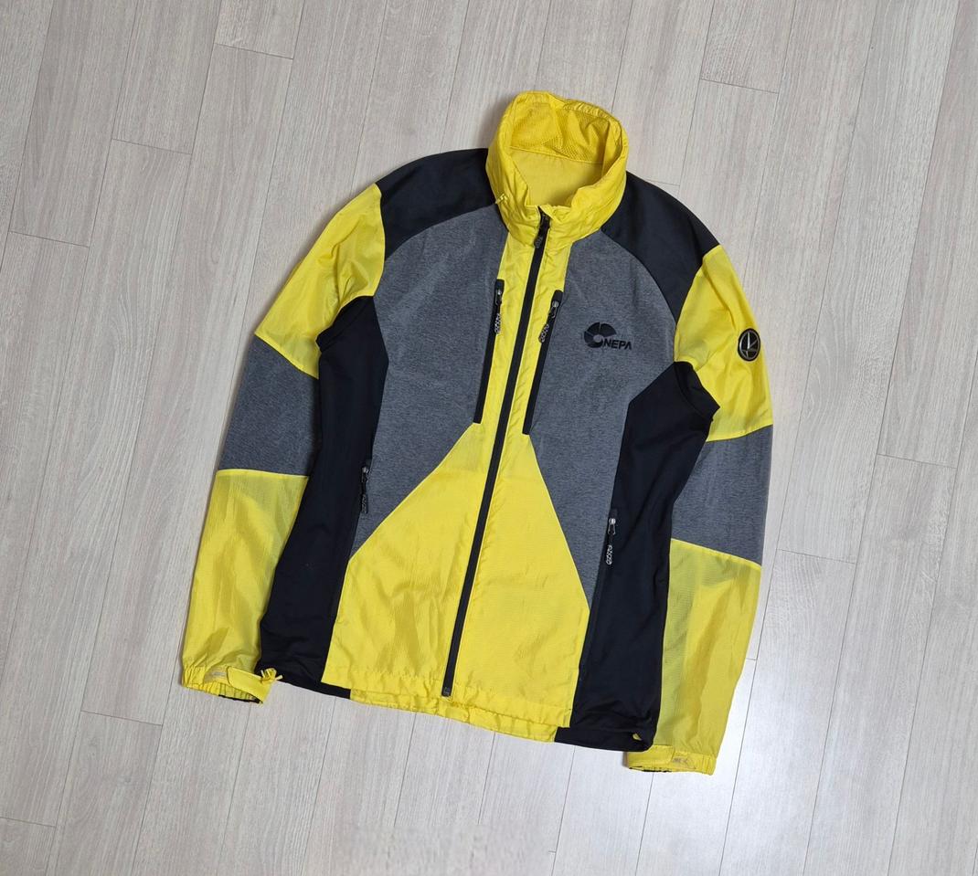 네파 경량 바람막이