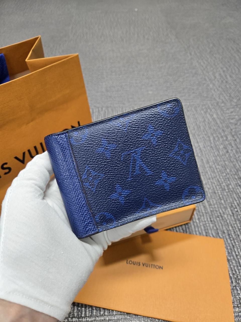 [정품]루이비통 코발트블루 반지갑