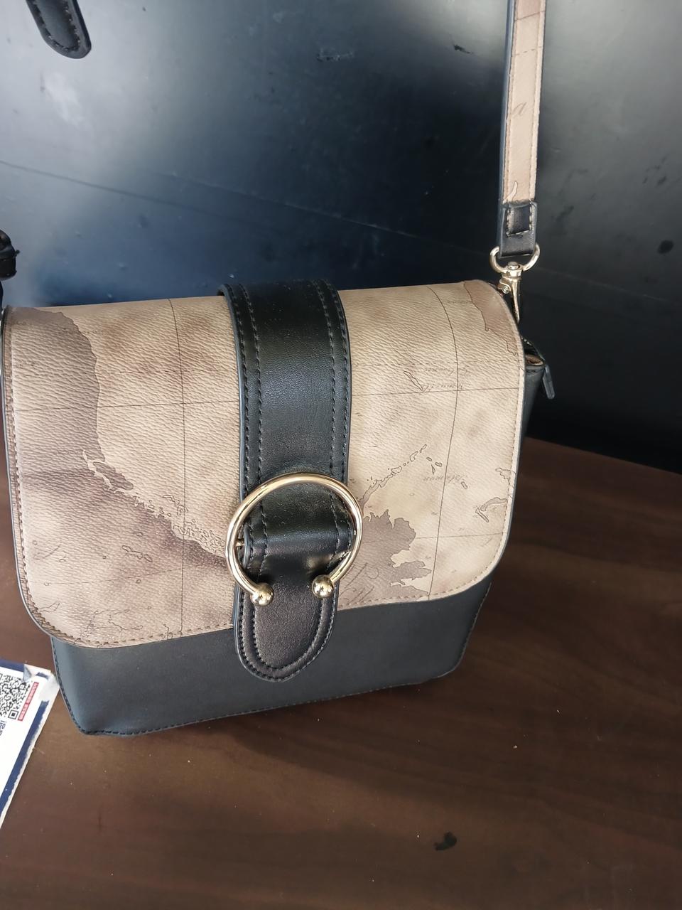 프리마크라세 크로스백