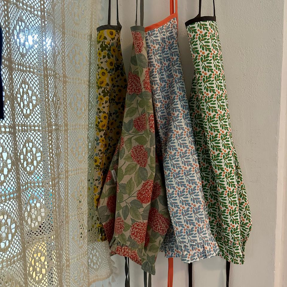 바이어스 미니 프릴앞치마