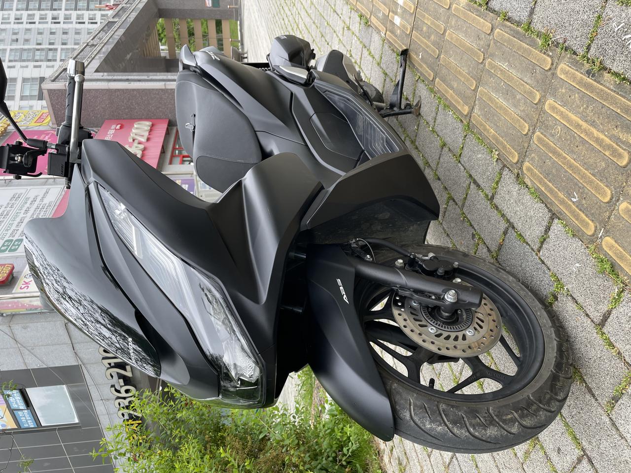 혼다 PCX ABS 깔끔한 순정차량 판매합니다. 