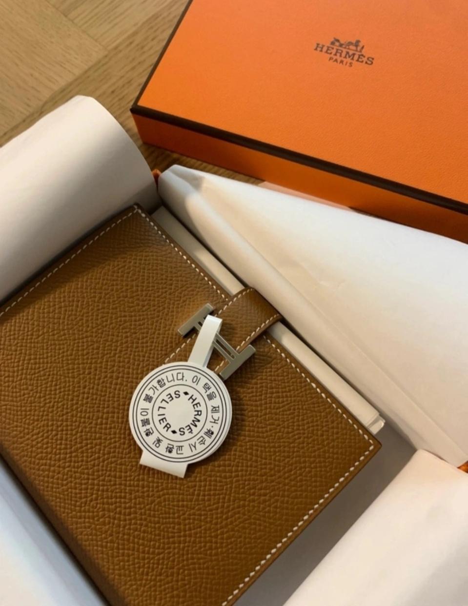 에르메스 베안 반지갑 골드 은장 새상품