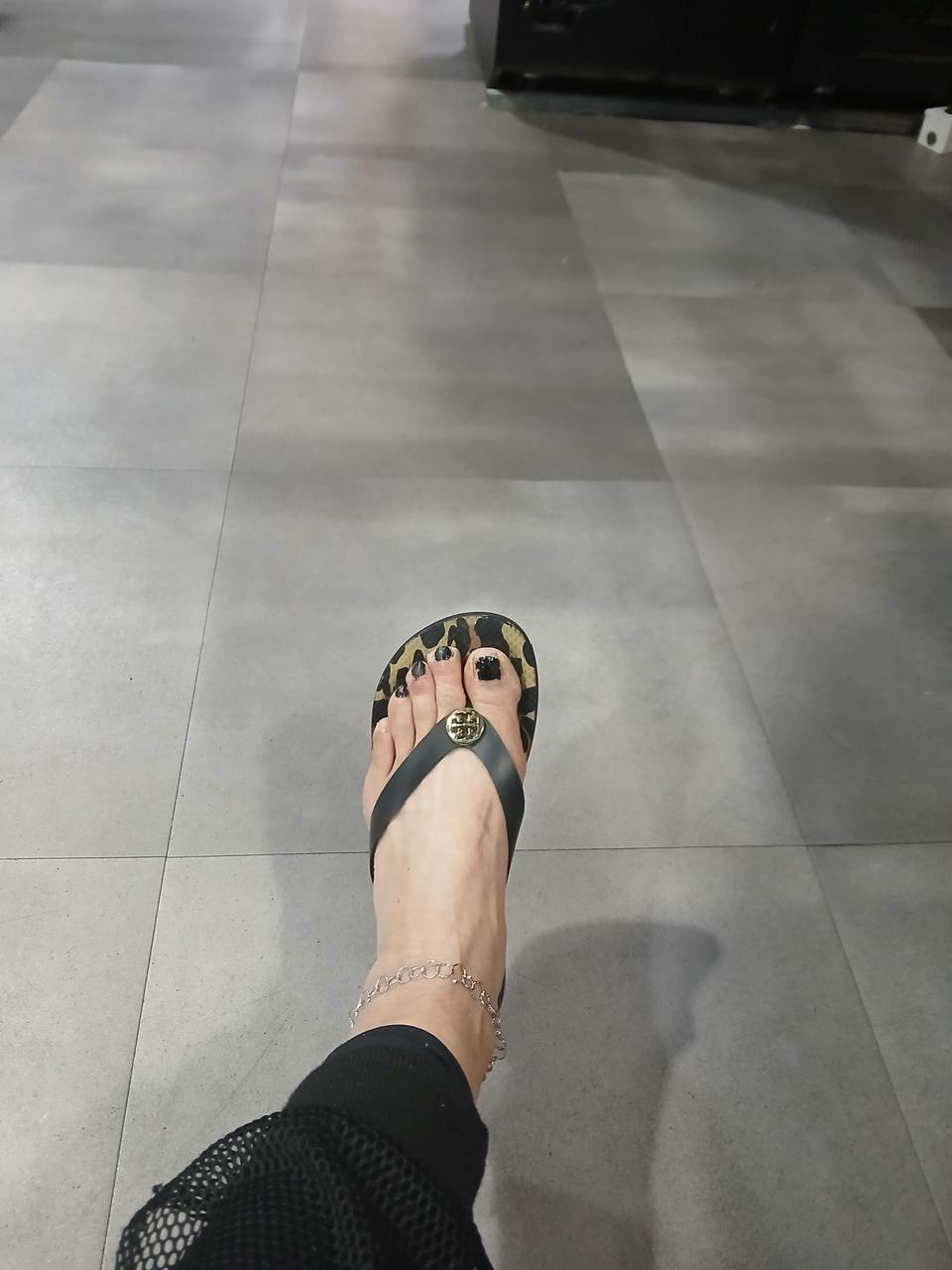 정품 토리버치. 쪼리