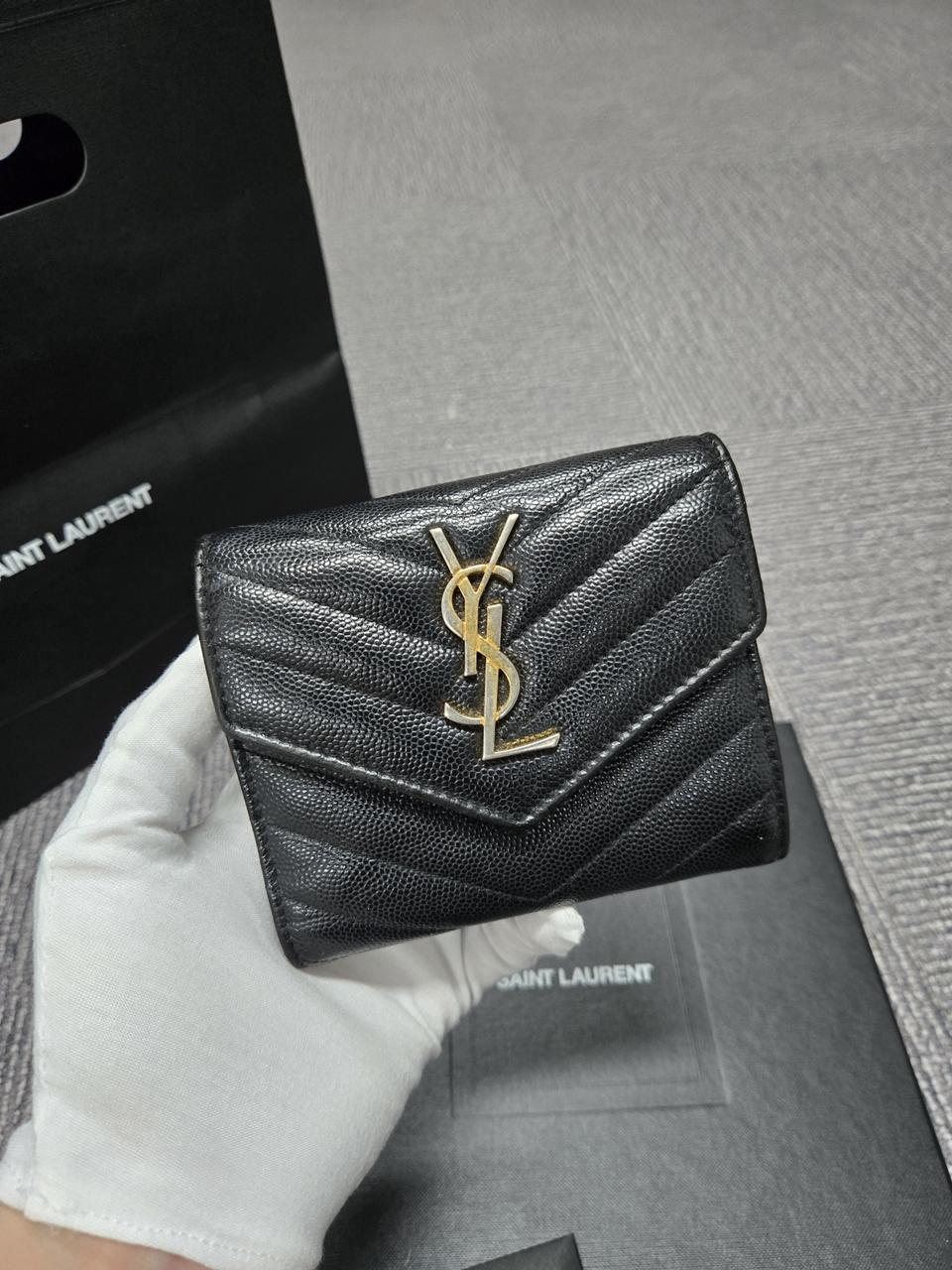 [정품]입생로랑 마틀라세 삼단지갑